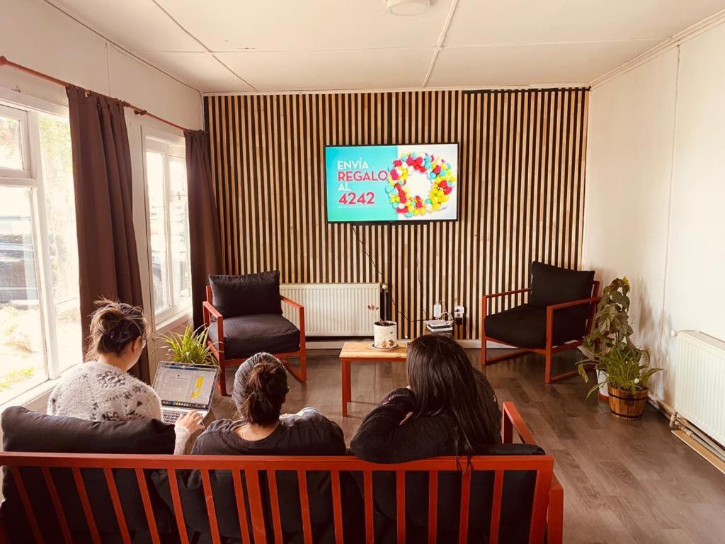 Hostel Paihuen Puerto Natales Zewnętrze zdjęcie